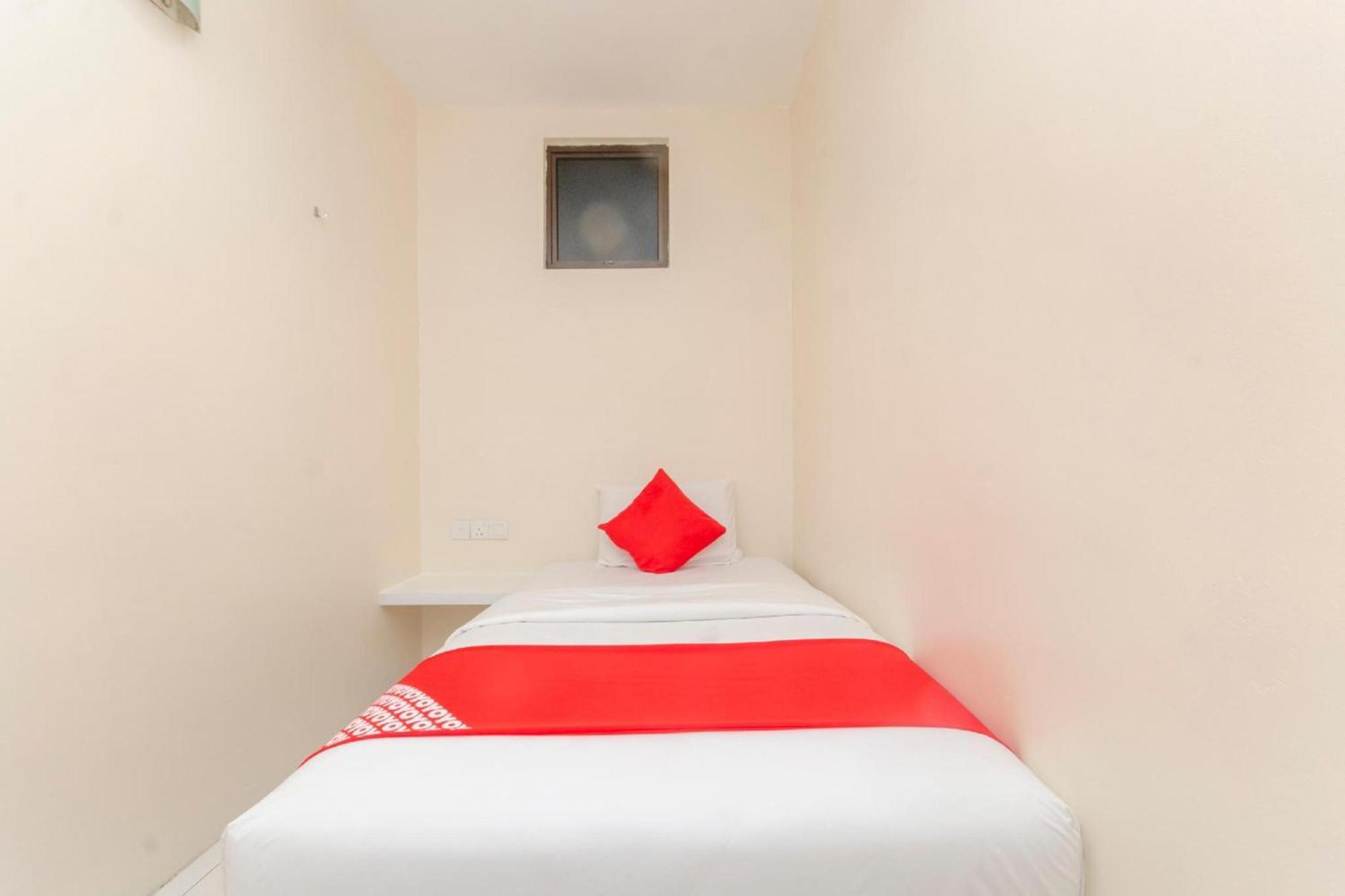 Skudai Hotel Bagian luar foto