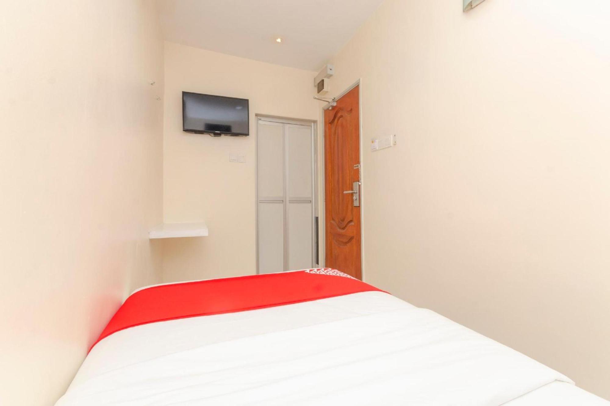 Skudai Hotel Bagian luar foto