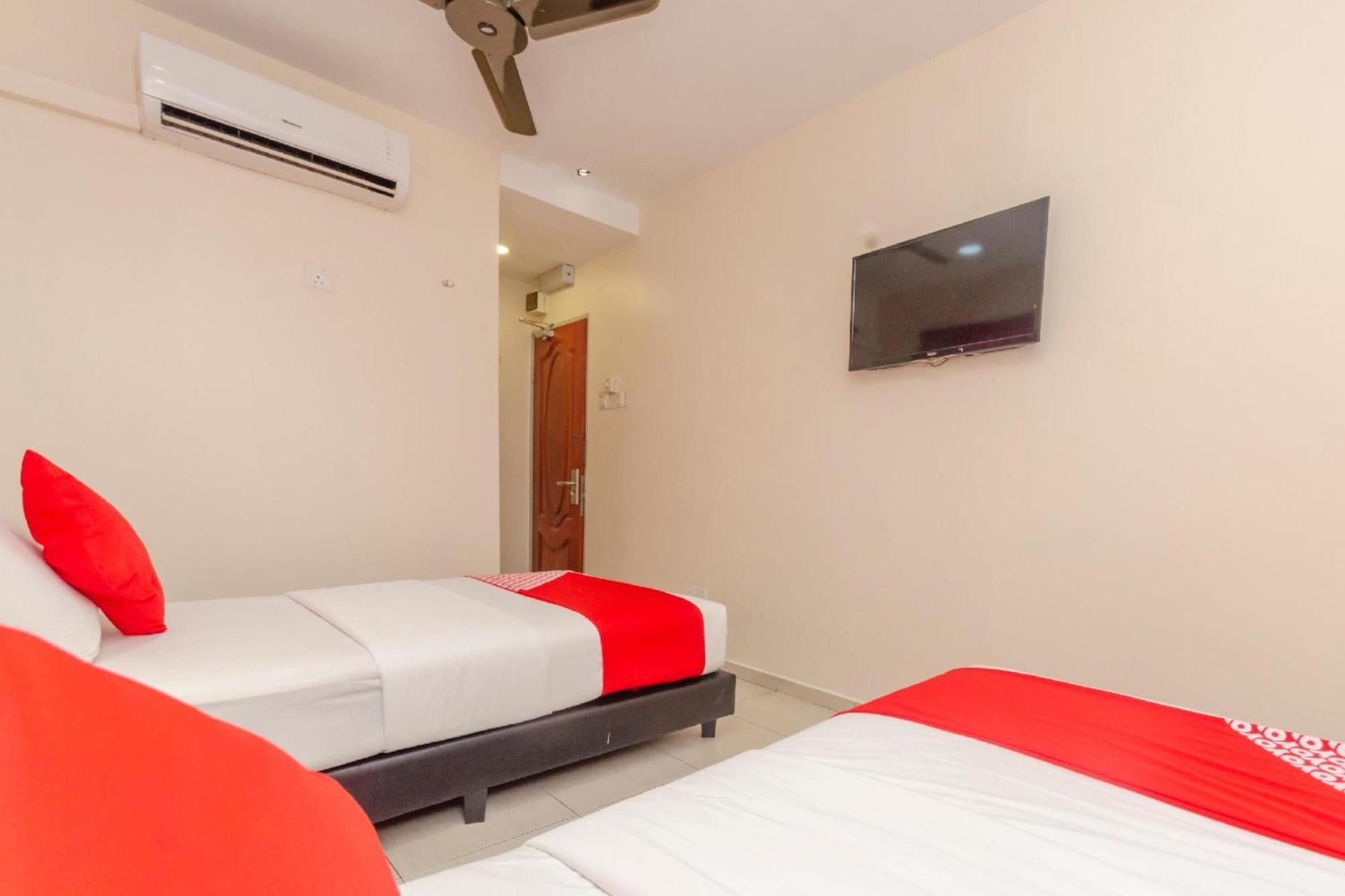 Skudai Hotel Bagian luar foto