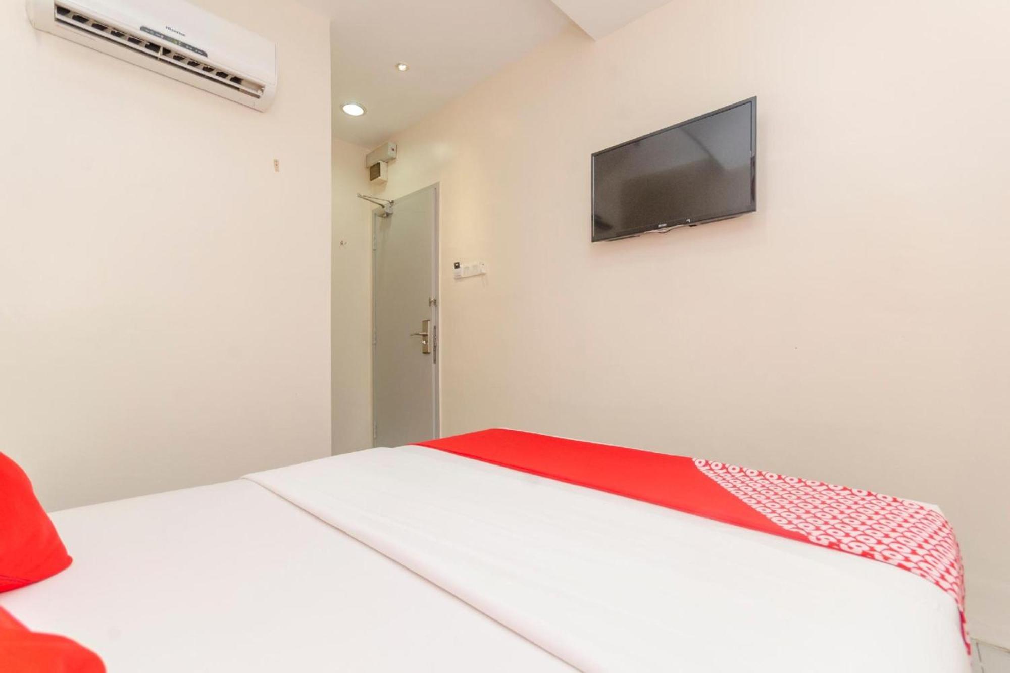 Skudai Hotel Bagian luar foto