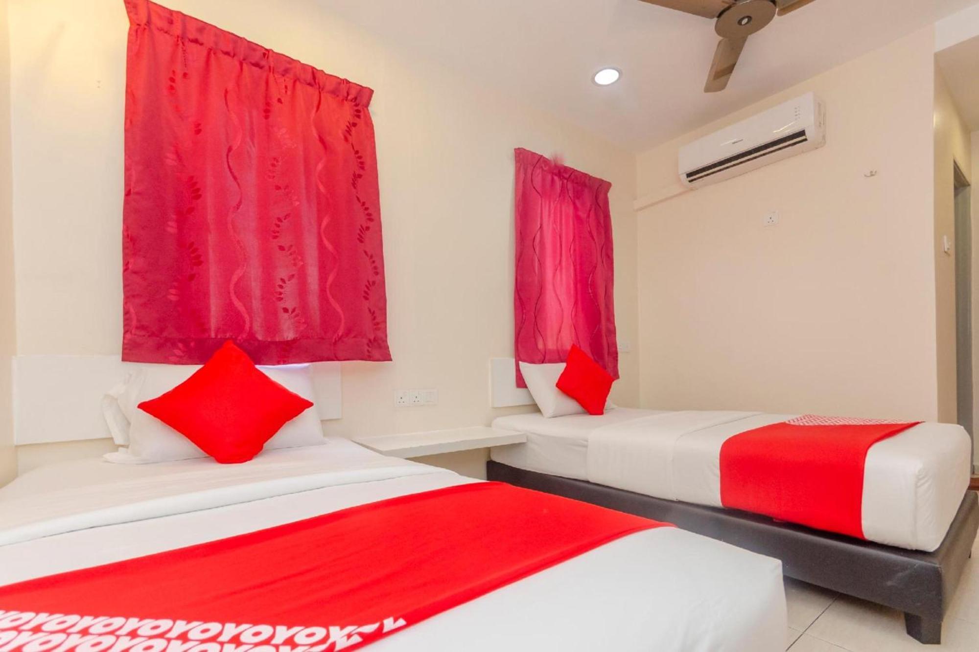 Skudai Hotel Bagian luar foto
