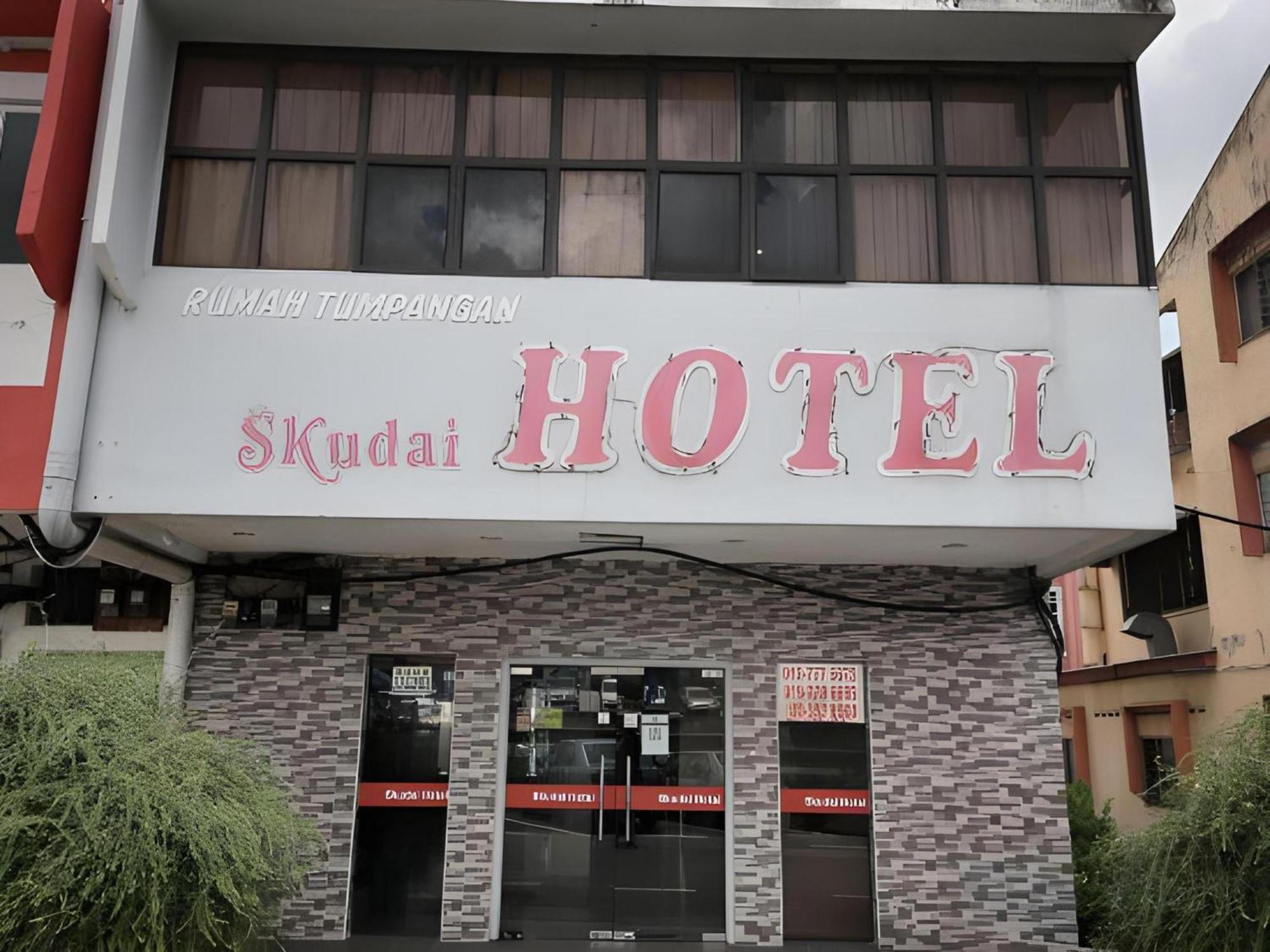 Skudai Hotel Bagian luar foto