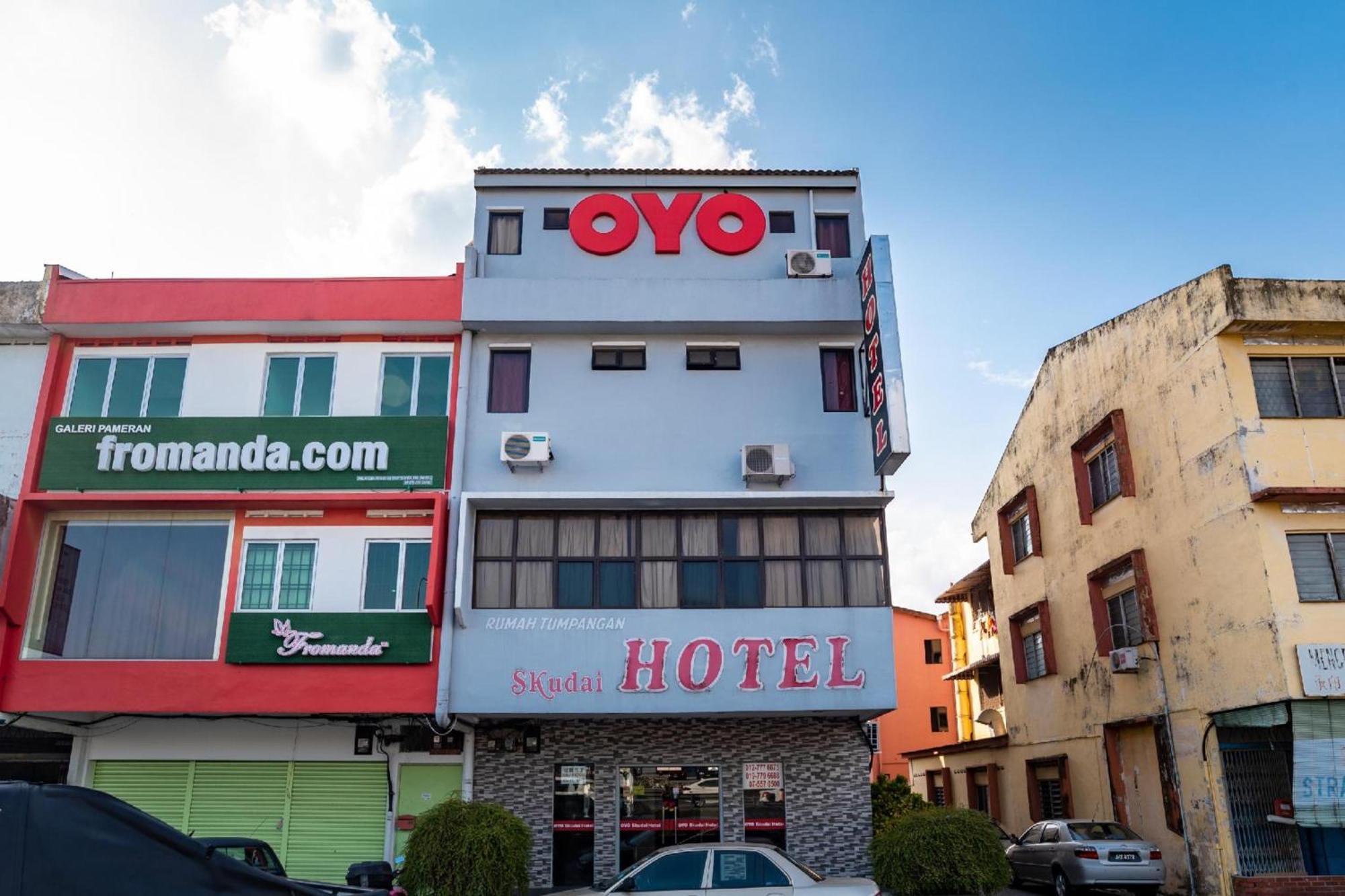 Skudai Hotel Bagian luar foto